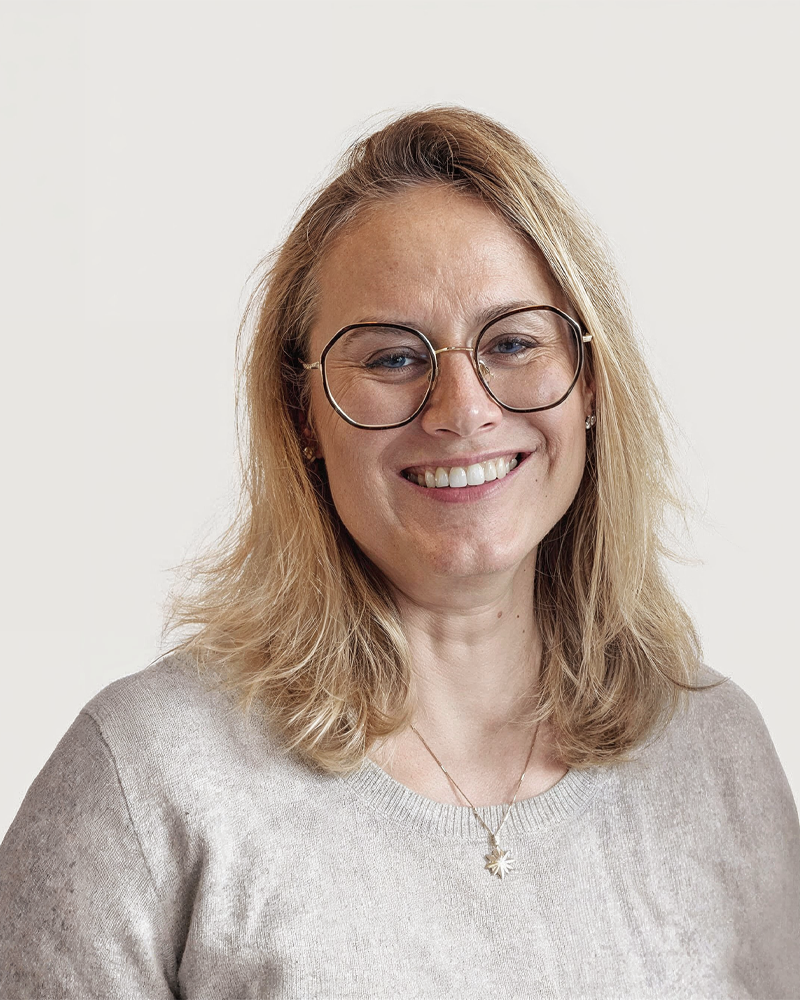 Dr. Anja Niedworo